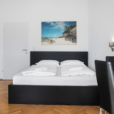 Superb 7Br Shared Apartment- Near Hauptbahnhof Viena Exterior foto