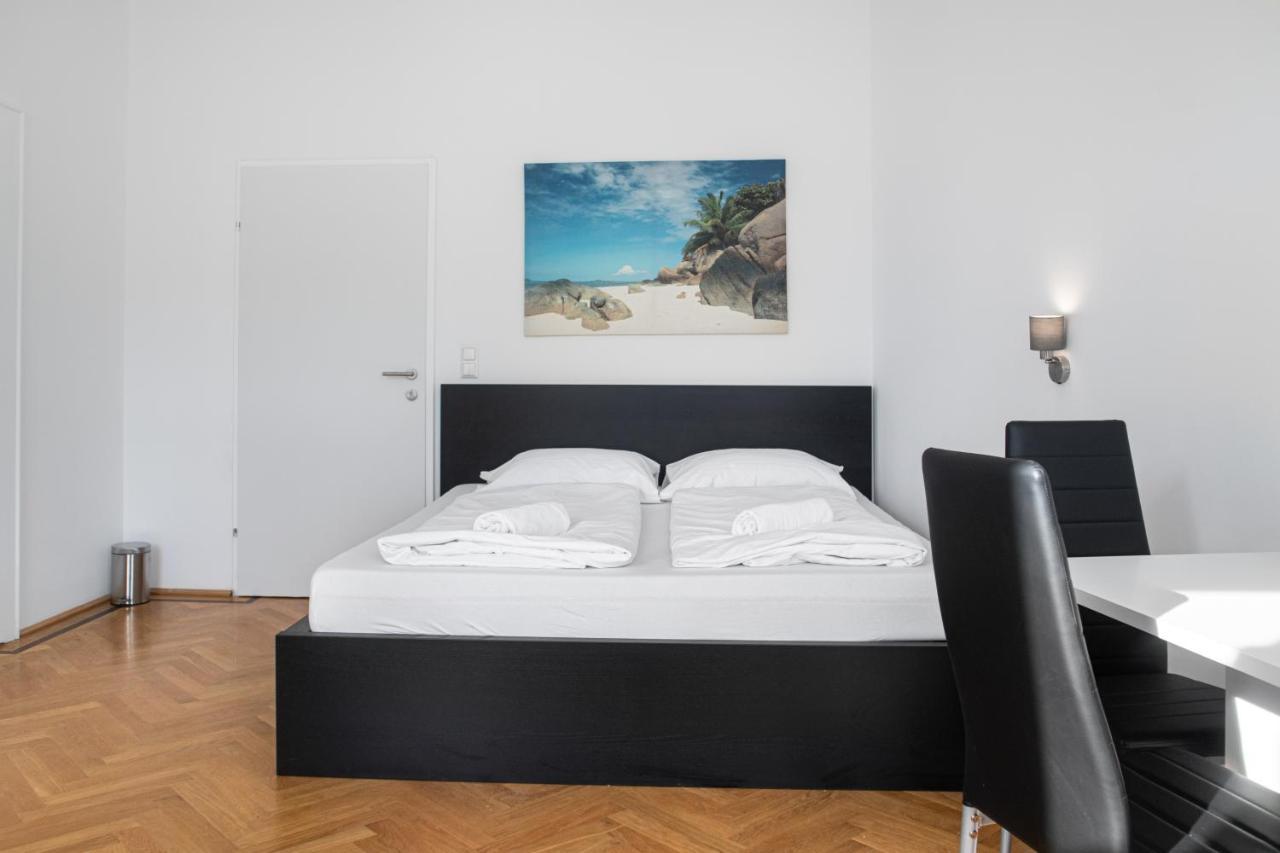 Superb 7Br Shared Apartment- Near Hauptbahnhof Viena Exterior foto