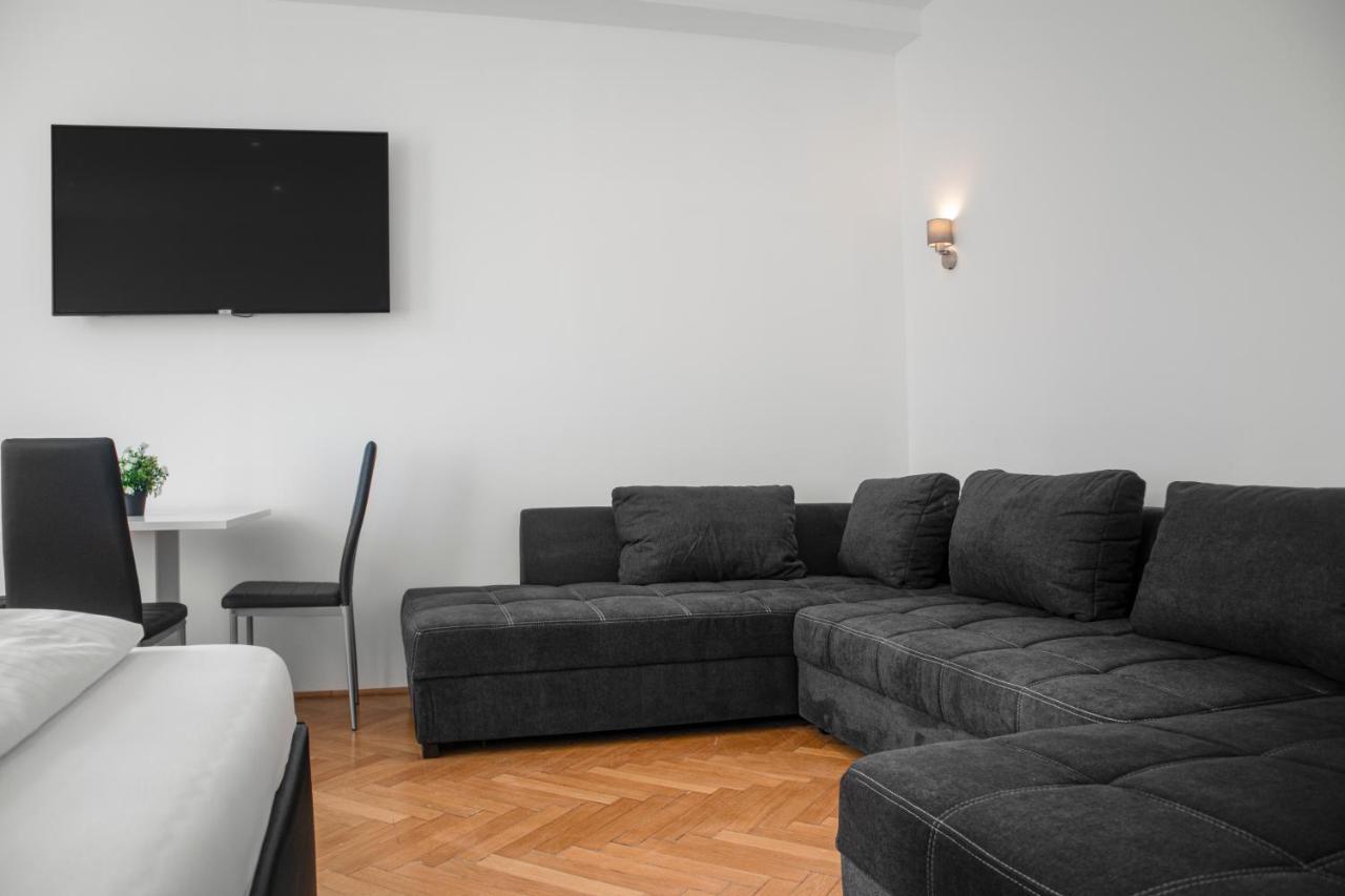 Superb 7Br Shared Apartment- Near Hauptbahnhof Viena Exterior foto