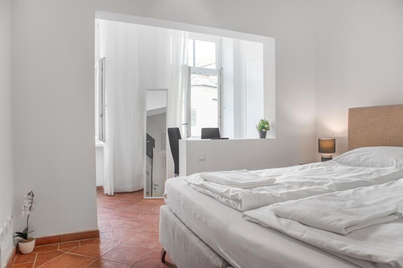 Superb 7Br Shared Apartment- Near Hauptbahnhof Viena Exterior foto