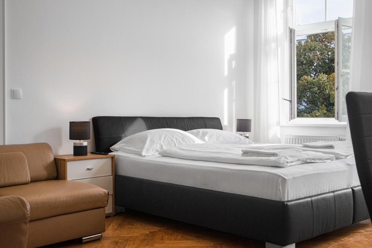 Superb 7Br Shared Apartment- Near Hauptbahnhof Viena Exterior foto