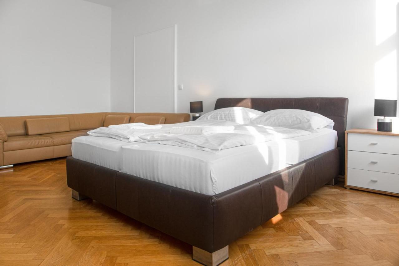 Superb 7Br Shared Apartment- Near Hauptbahnhof Viena Exterior foto
