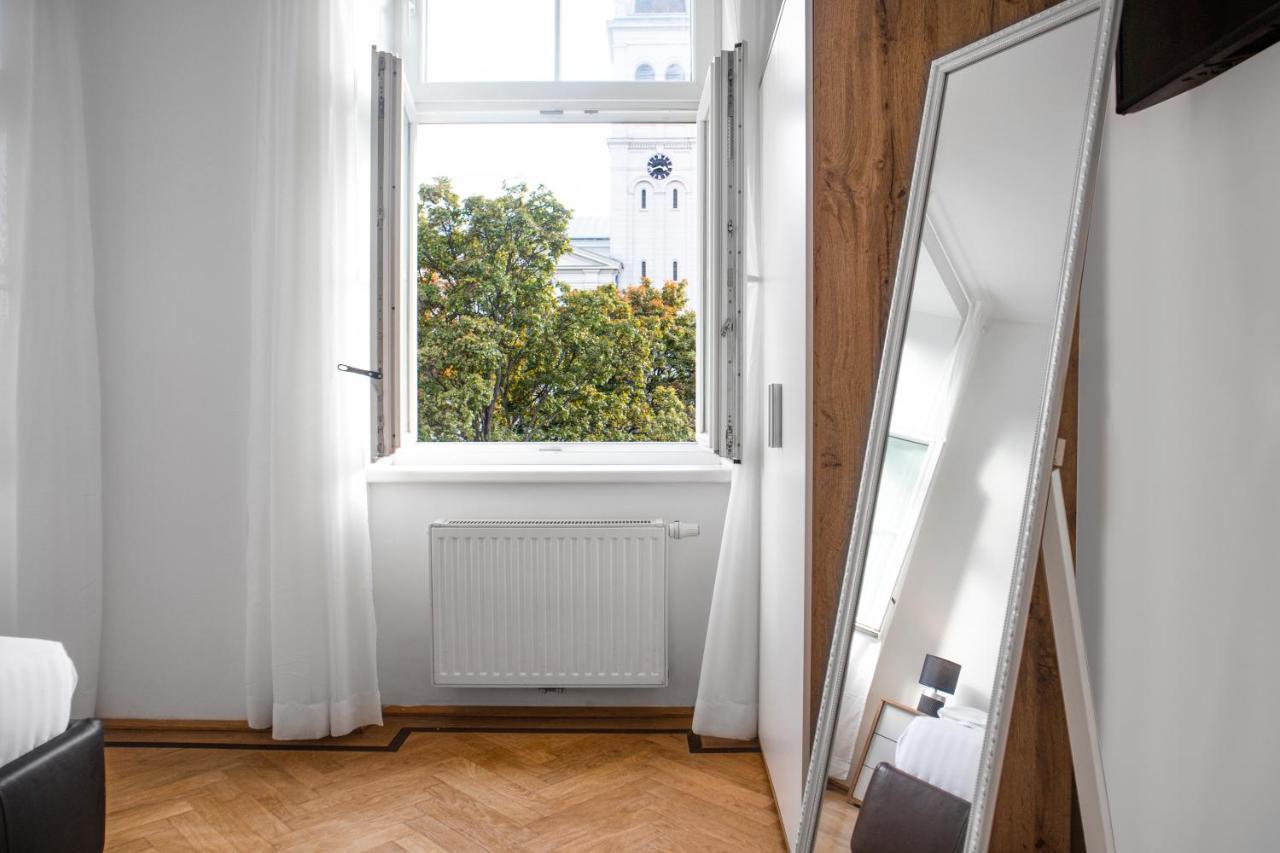 Superb 7Br Shared Apartment- Near Hauptbahnhof Viena Exterior foto