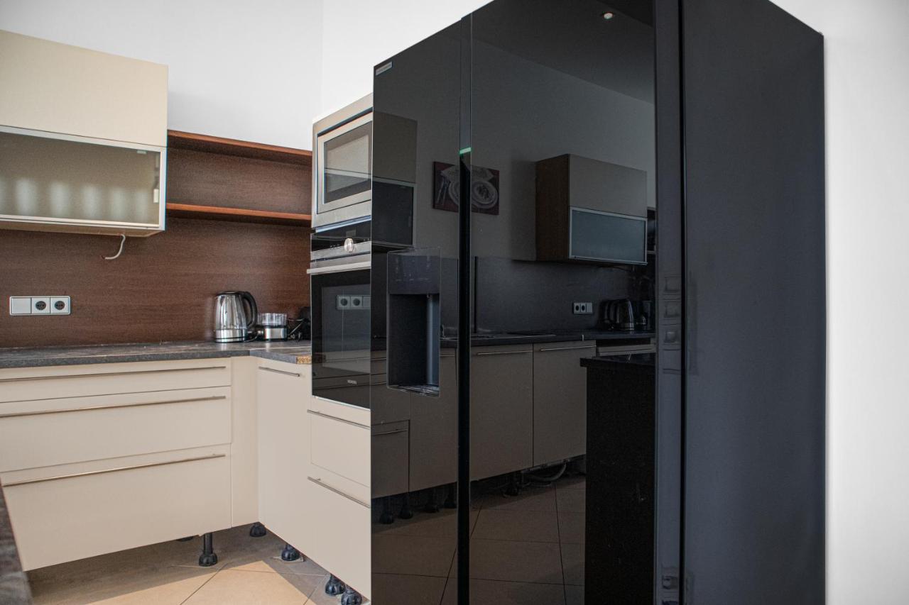 Superb 7Br Shared Apartment- Near Hauptbahnhof Viena Exterior foto