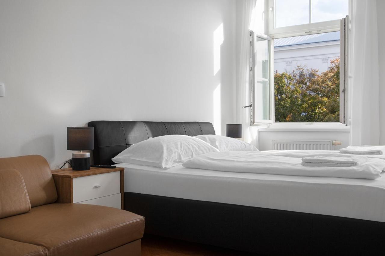 Superb 7Br Shared Apartment- Near Hauptbahnhof Viena Exterior foto