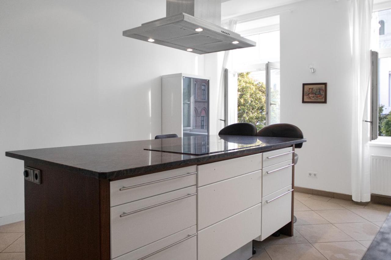 Superb 7Br Shared Apartment- Near Hauptbahnhof Viena Exterior foto